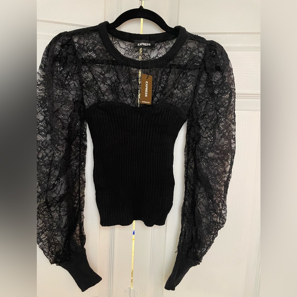 NWT- Express small top.